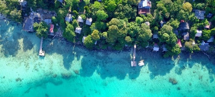 6 Laut Terbening Di Indoneisa, Siapa Sangka Ini Ada Di Negara Kita
