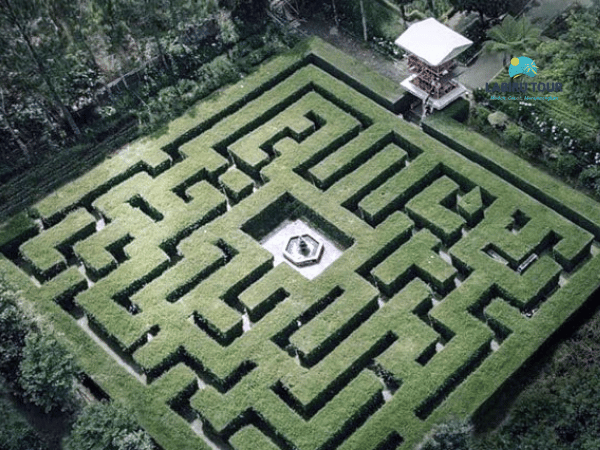 Taman Labirin | LABIRU TOUR Bandung