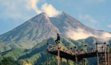 5 Tempat Camping Populer di Jogja, Nikmati Keindahan Alam di Tengah Hutan