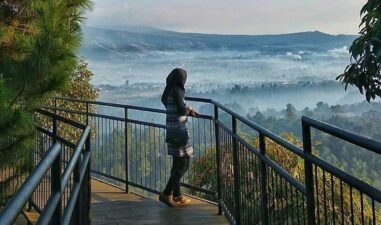 5 Spot Hiking Paling Hits di Bandung untuk Pecinta Alam