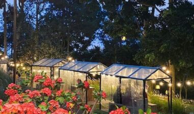 7 Kafe dengan View Gunung di Lembang buat Nongkrong Santai