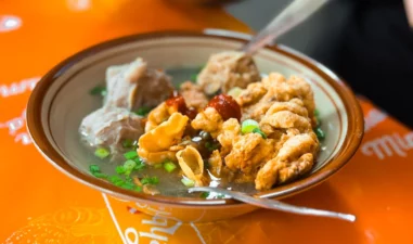 5 Rekomendasi Bakso Malang Legendaris yang Selalu Ramai Pengunjung 